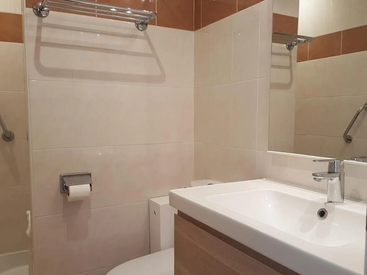 Studio Clim. Proche Plage, Commerces & Gare Avec Wifi, Parking En Option - Fr-1-466A-15 Saint-Raphaël Apartmán